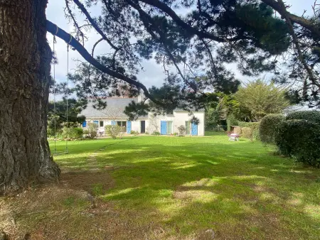 Location maison à Sarzeau, Maison spacieuse 6-8 pers., plage & port Logeo à 200m, jardin et terrasse