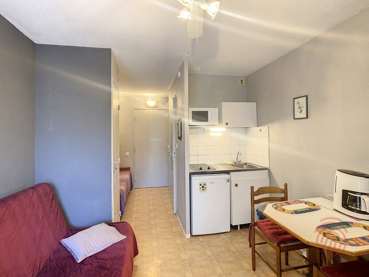 Studio 17 m² balcon vue ruisseau à Lamalou-les-Bains - Photo 8