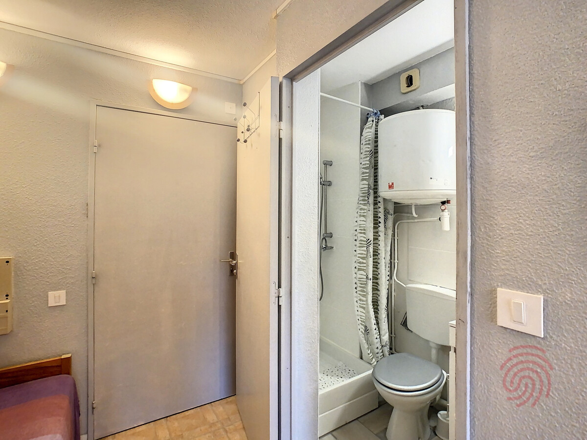 Studio 17 m² balcon vue ruisseau à Lamalou-les-Bains - Photo 12
