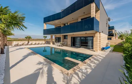 Location maison de vacances à Privlaka