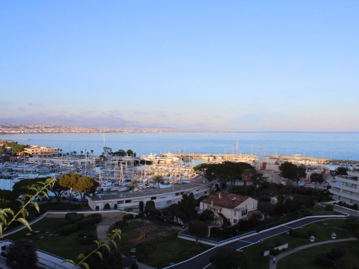 T2 Marina Baie des Anges, terrasse vue baie de Nice - Photo 9
