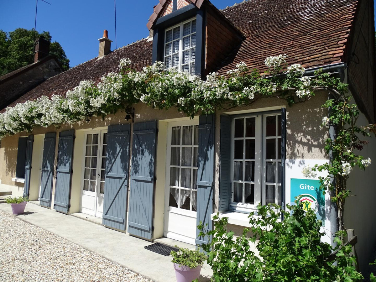 Longère de plain-pied à Pouillé, jardin clos et animaux acceptés - Photo 1