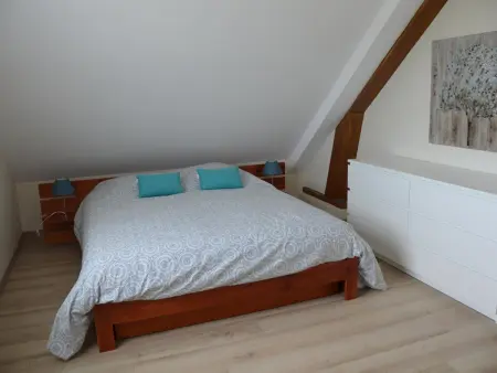 Maison spacieuse avec jardin, terrasse, et équipements de loisirs à Pouillé - Photo 1