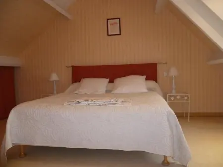 Le Bois Doré – Gîte 6 pers. avec jardin clos - Photo 7