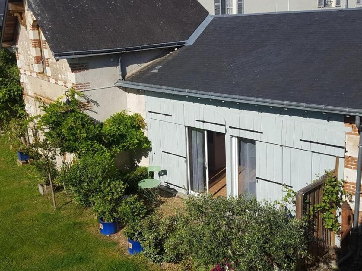 Studio face à l'Abbaye de Pontlevoy, jardin partagé - Photo 1