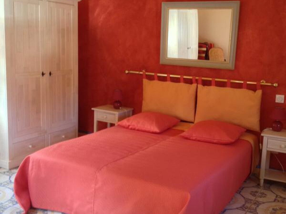 Gîte avec tour dans parc de 2 hectares, piscine privée - Photo 7