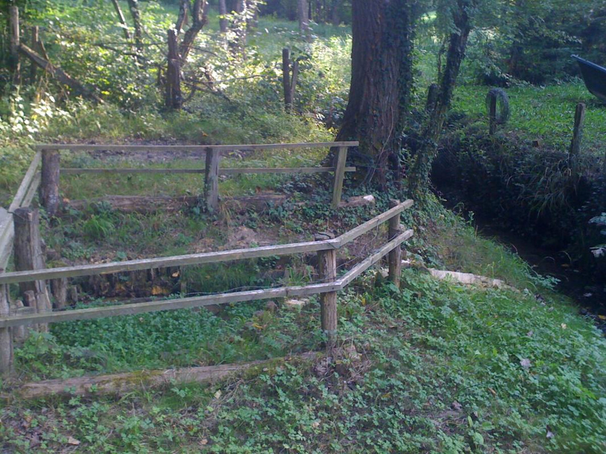 Gîte avec tour dans parc de 2 hectares, piscine privée - Photo 10