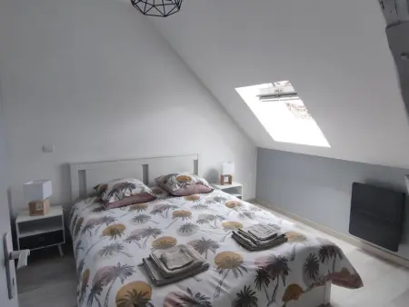 Gîte neuf avec piscine chauffée à Prunay-Cassereau : photo 16