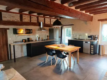 Gîte climatisé 2 pers. jardin 1 hectare, cheminée : photo 2