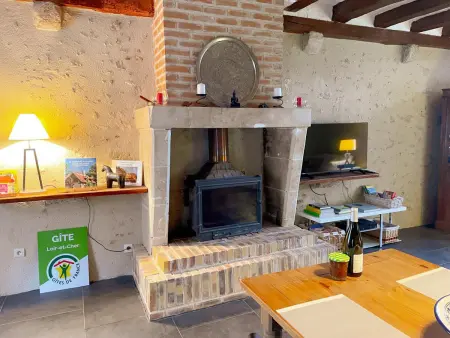 Gîte climatisé 2 pers. jardin 1 hectare, cheminée : photo 5