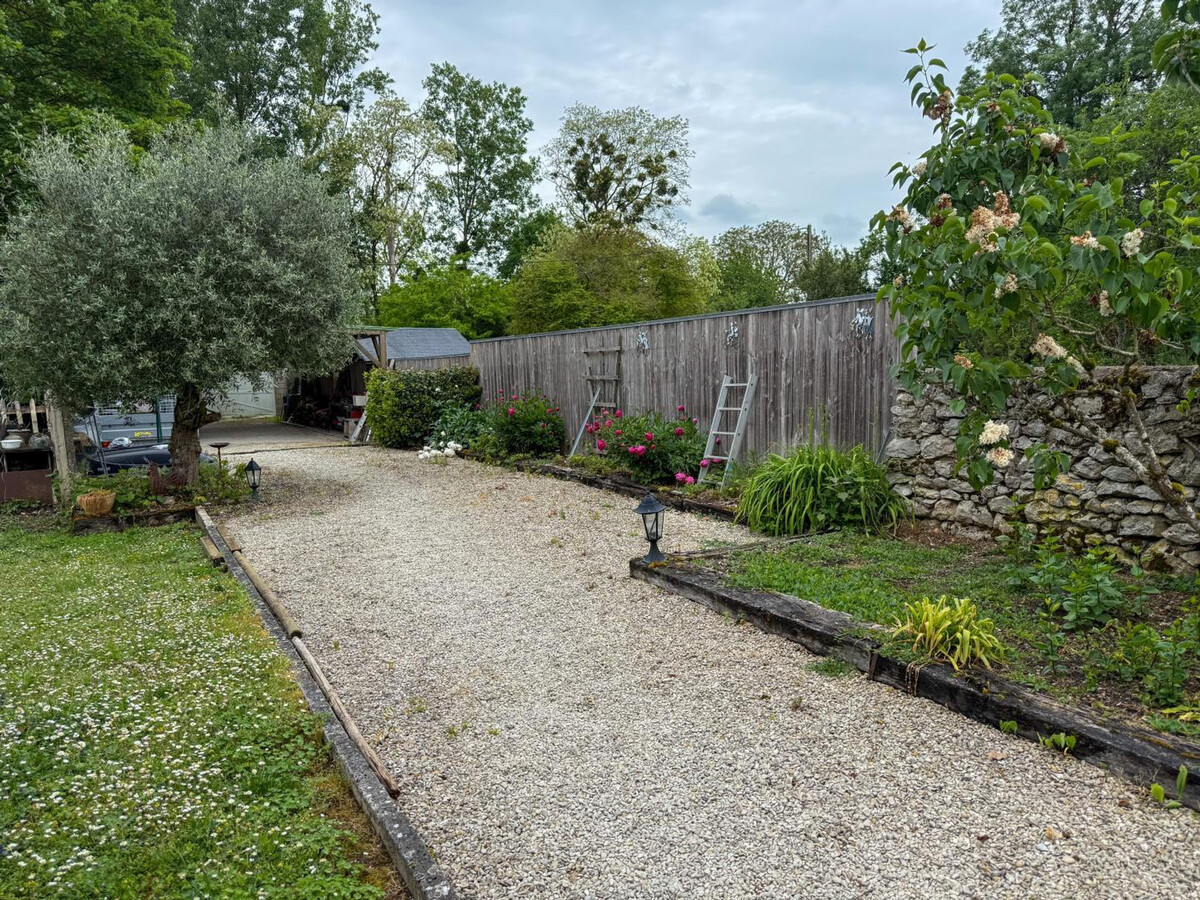 Gîte 3 chambres avec cour privée, à 5 min de Loire à Vélo - Photo 17