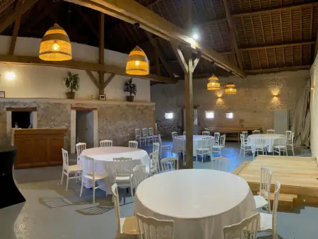 Gîte 15 pers. avec piscine chauffée à Thoré-la-Rochette : photo 28