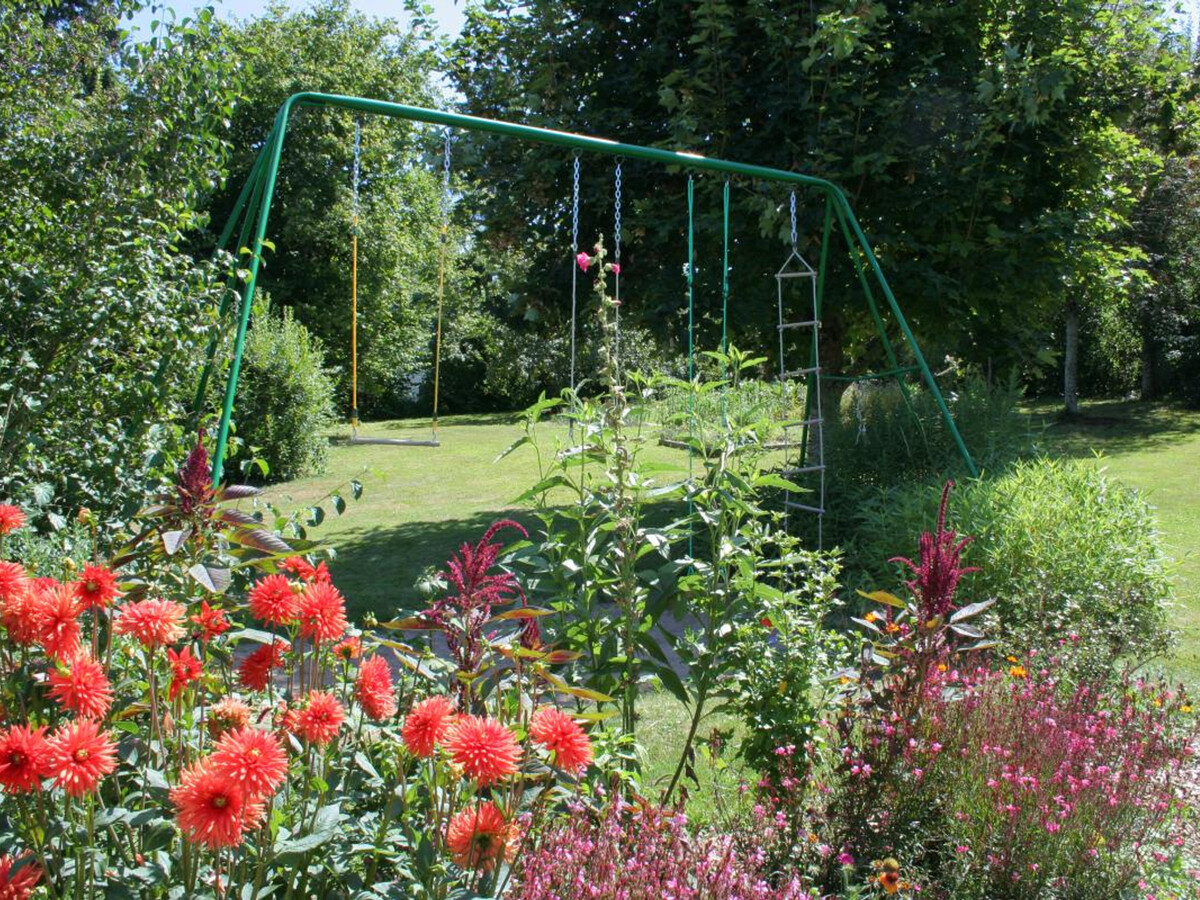 Gîte 8 personnes à Molineuf avec jardin 320m² et jeux enfants - Photo 2