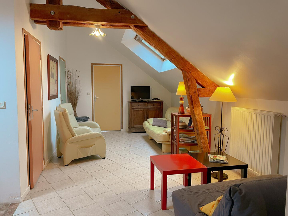 Gîte 8 personnes à Molineuf avec jardin 320m² et jeux enfants - Photo 4