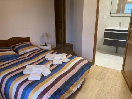Gîte de 10 personnes à la ferme avec animaux et cheminée : photo 12